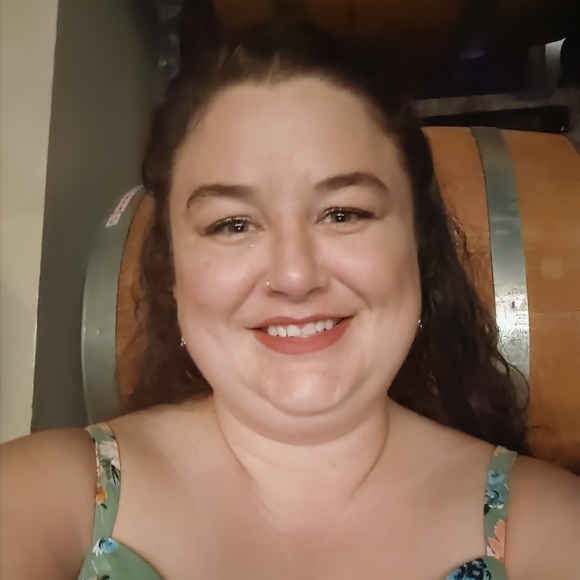 Meet your Posher, Shanna - Picture 1 of 1